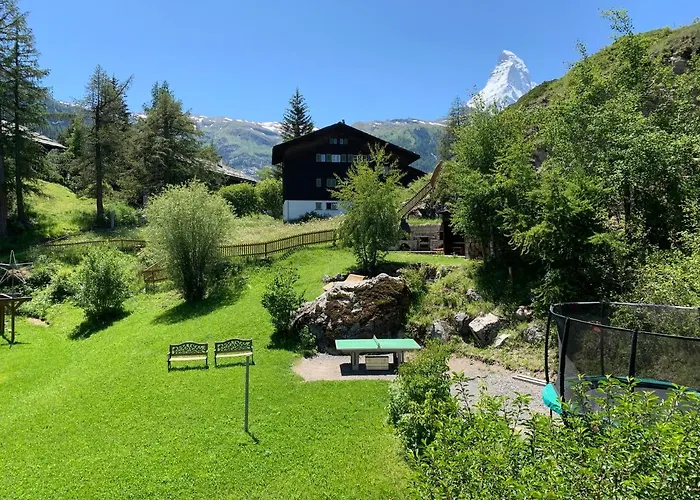 Paradies アパート